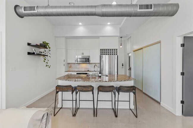 Foto del edificio - 2235 E 6th St