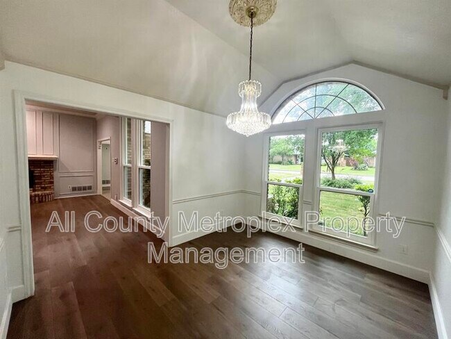 Foto del edificio - 1404 Stoneboro Ln