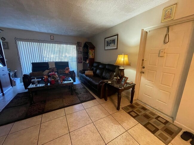 Foto del edificio - 812 Sky Pine Way