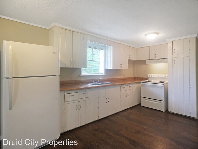 Building Photo - 3 br, 2 bath House - 3311 1/2 Alabama Ave NE