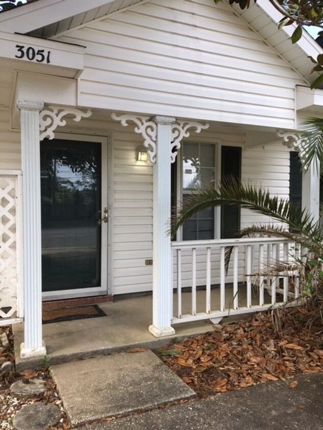 Primary Photo - 3051 Brigantine Dr Pensacola, FL 32526 Ask...