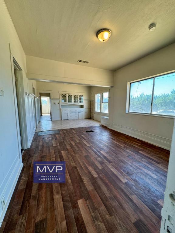 Building Photo - 2801 Trindade Rd