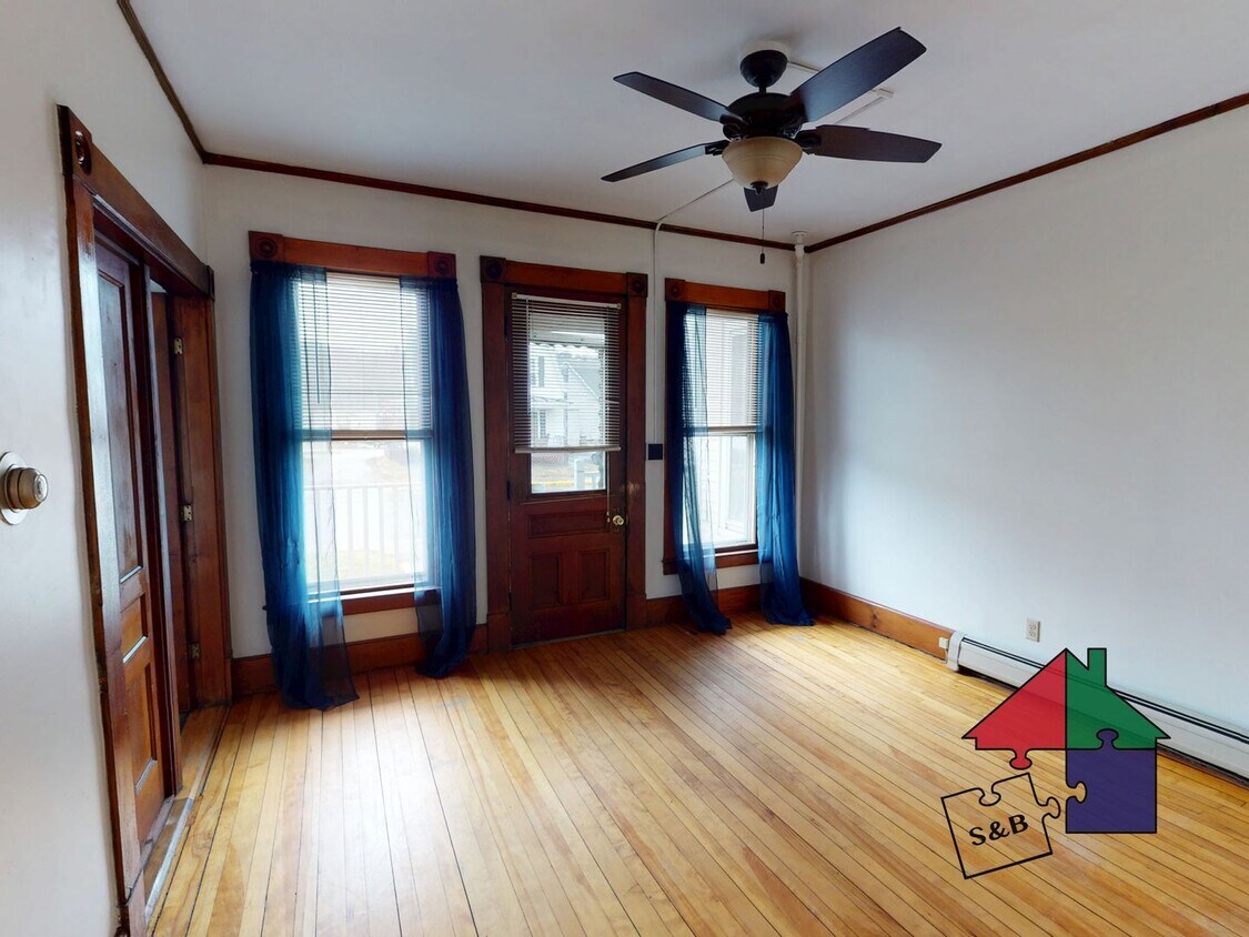 Primary Photo - 111 Summer St