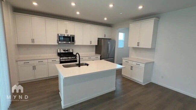 Foto del edificio - 2194 Anders Ave