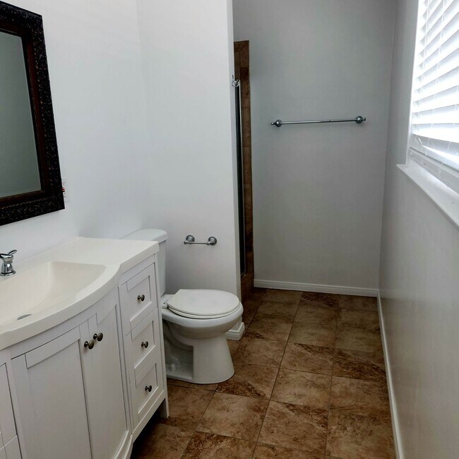 Foto del edificio - Clairemont Home Just remodeled 3 bed 3 bat...