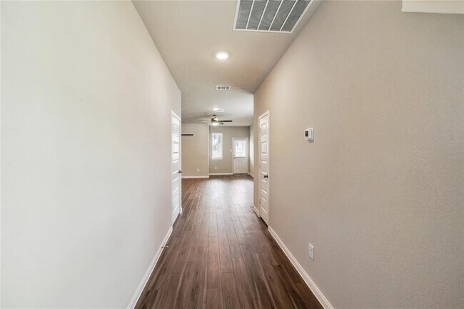 Foto del edificio - 2425 Shellcracker Dr