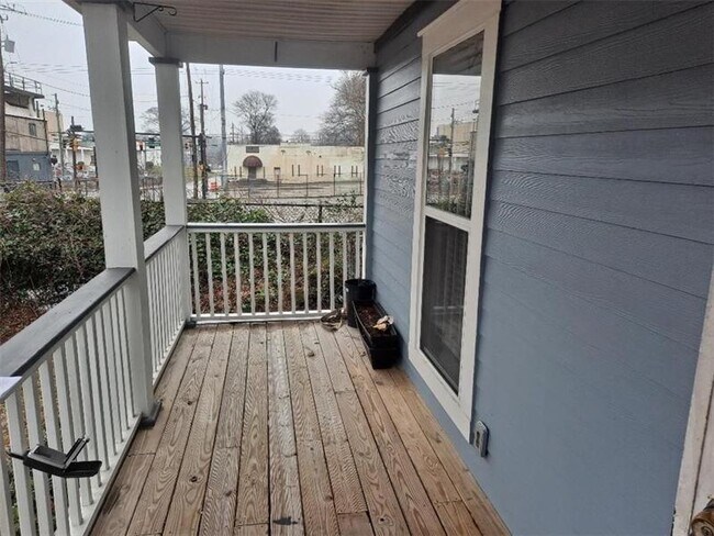 Foto del edificio - 642 Shelton Ave SW