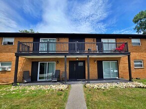 Building Photo - 6262 Eastridge Dr