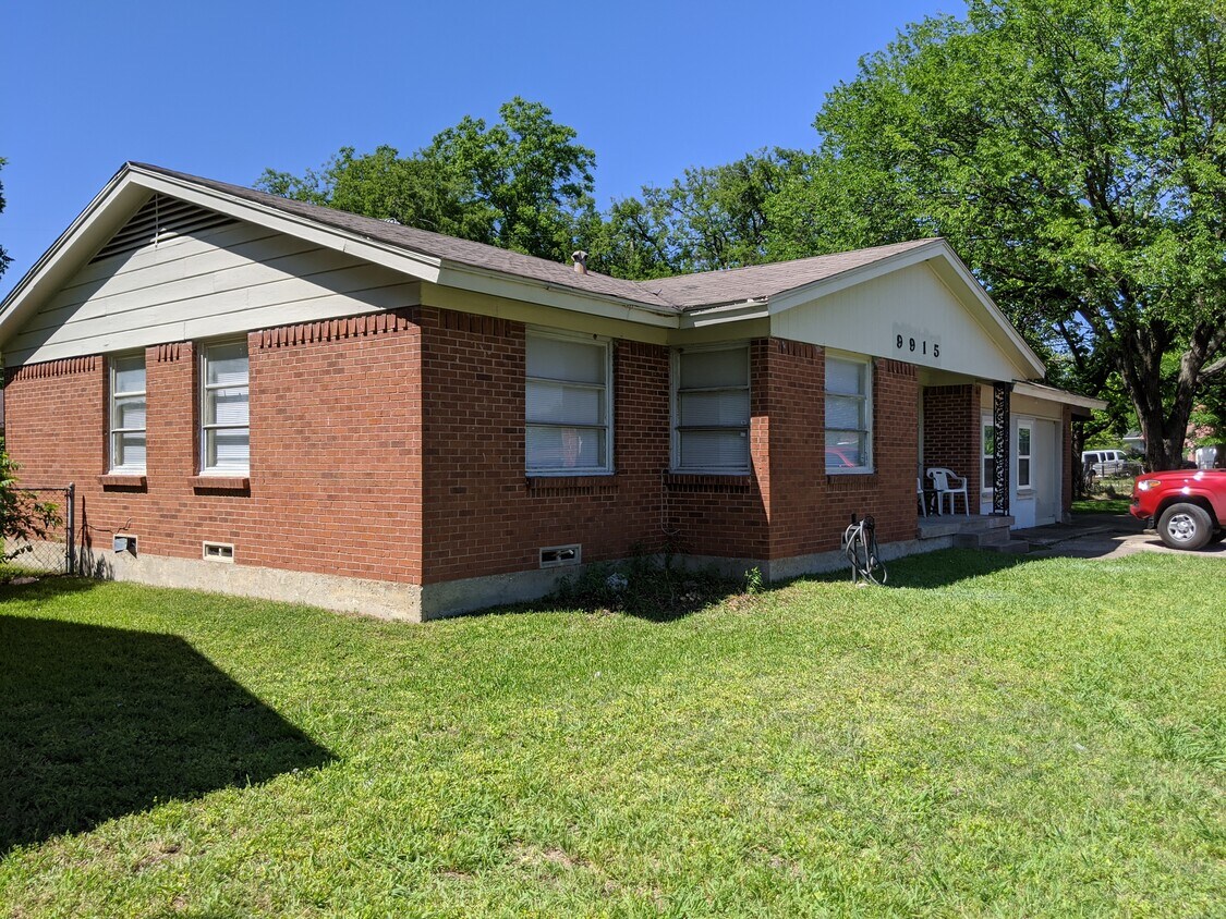 9915 La Prada Dr, Dallas, TX 75228 House Rental in Dallas, TX