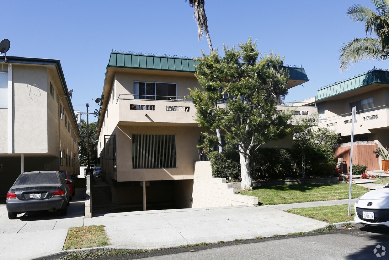 Building Photo - 3563 Jasmine Ave