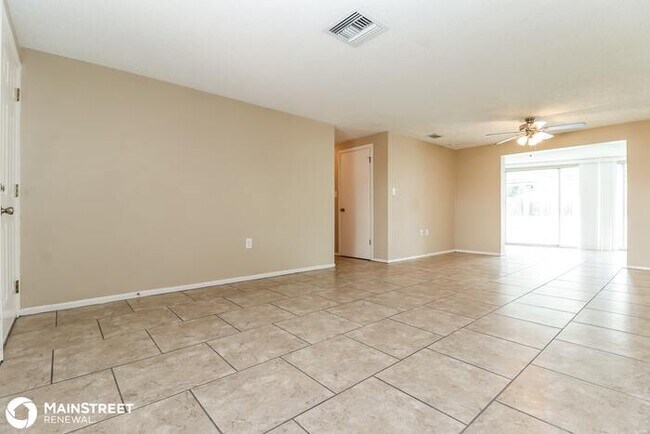 Building Photo - 3023 Holiday Lake Dr, Holiday, FL 34691