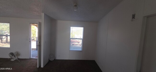 Building Photo - 2209 E Carriage Dr
