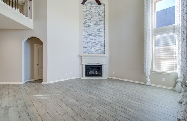 Building Photo - 29138 Crystal Rose Ln