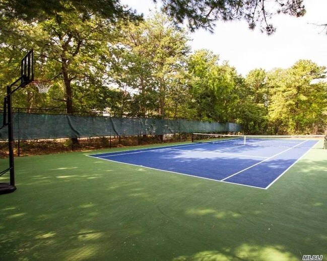 Foto del edificio - 33 Peacock Path