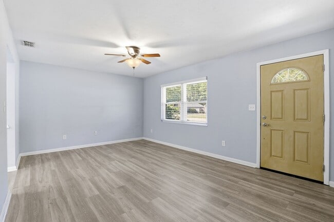 Building Photo - Northwood Oaks in Northwest Gainesville