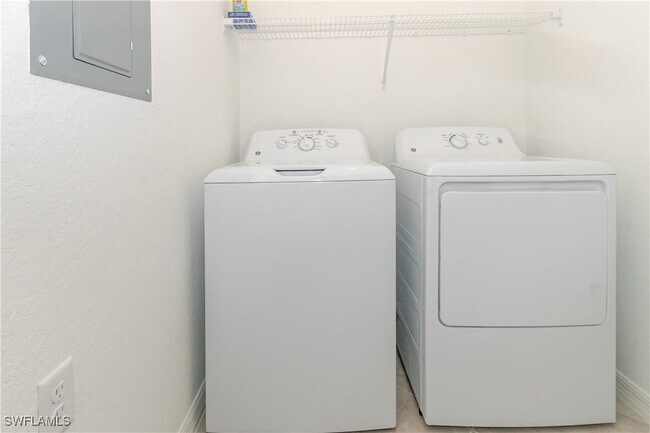 Foto del edificio - 15345 Grn Acrs Ave