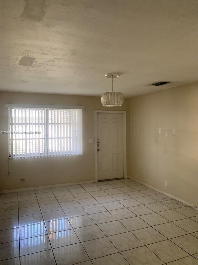 2641 Polk St Unit 3, Hollywood, FL 33020 Condo for Rent in Hollywood