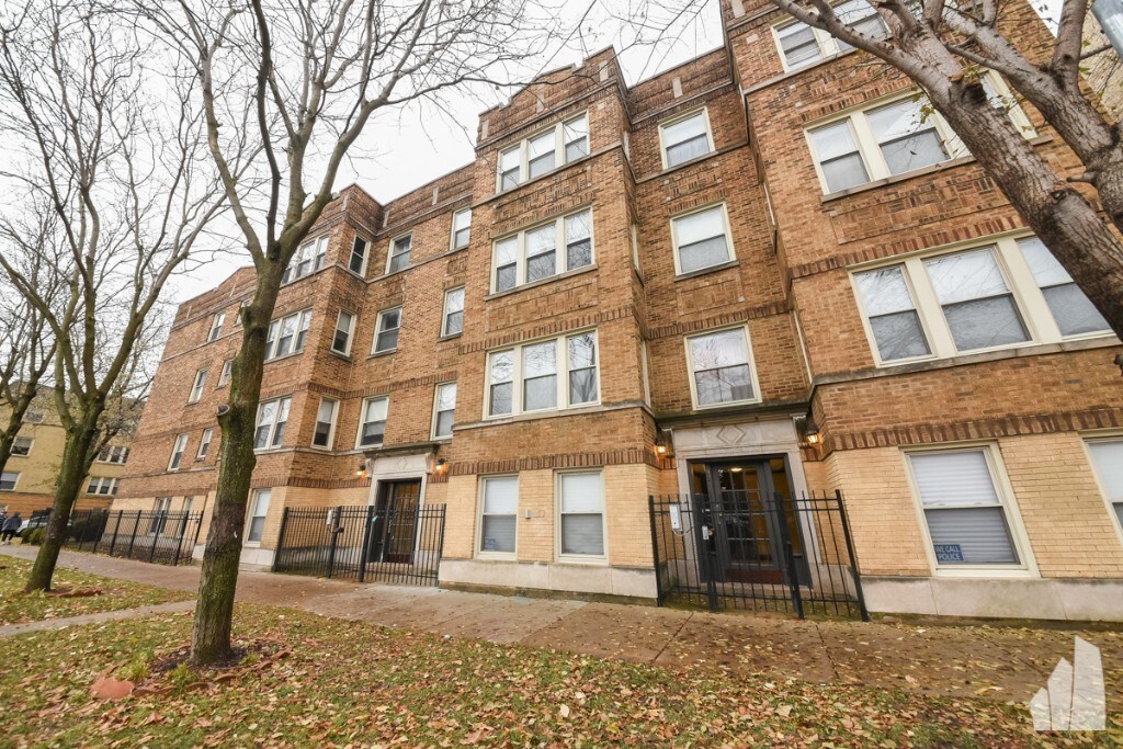 4338 N Spaulding Ave, Chicago, IL 60618 Condo for Rent in Chicago, IL