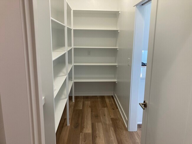 Building Photo - 3204 Quail Ridge Loop