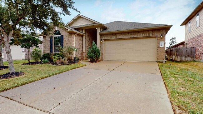 Building Photo - 8911 Alcina Dr