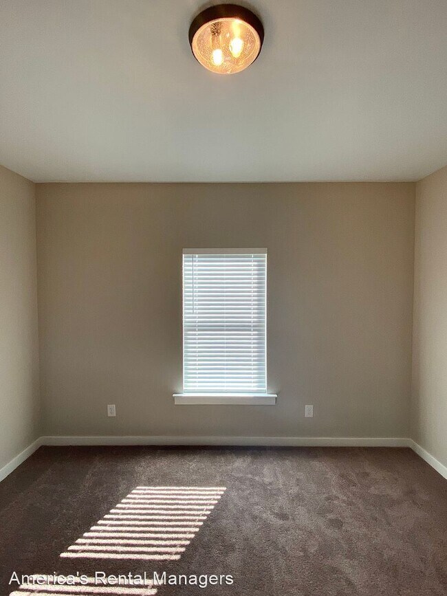 Building Photo - 4 br, 2 bath House - 11105 Harlow Way