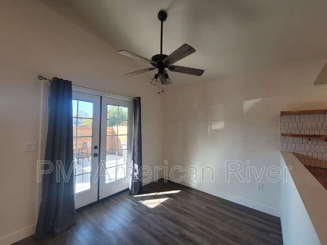 Building Photo - 3825 7th Ave