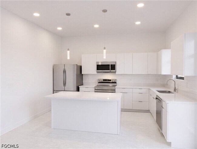 Foto del edificio - 4333 NW 34th Ln