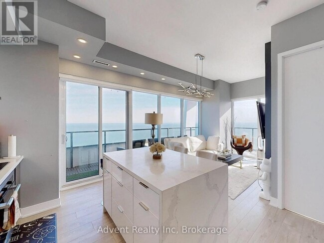 Building Photo - 30-LPH030 Shore Breeze Dr