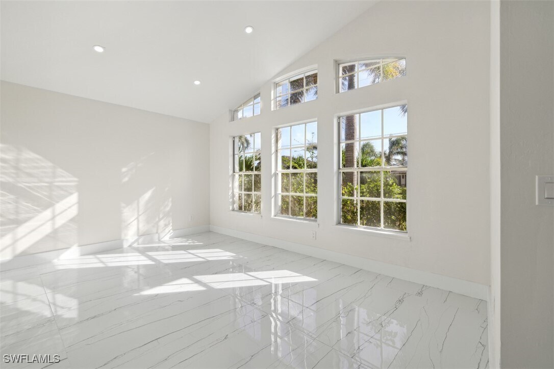 Foto principal - 4520 SW 22nd Ave