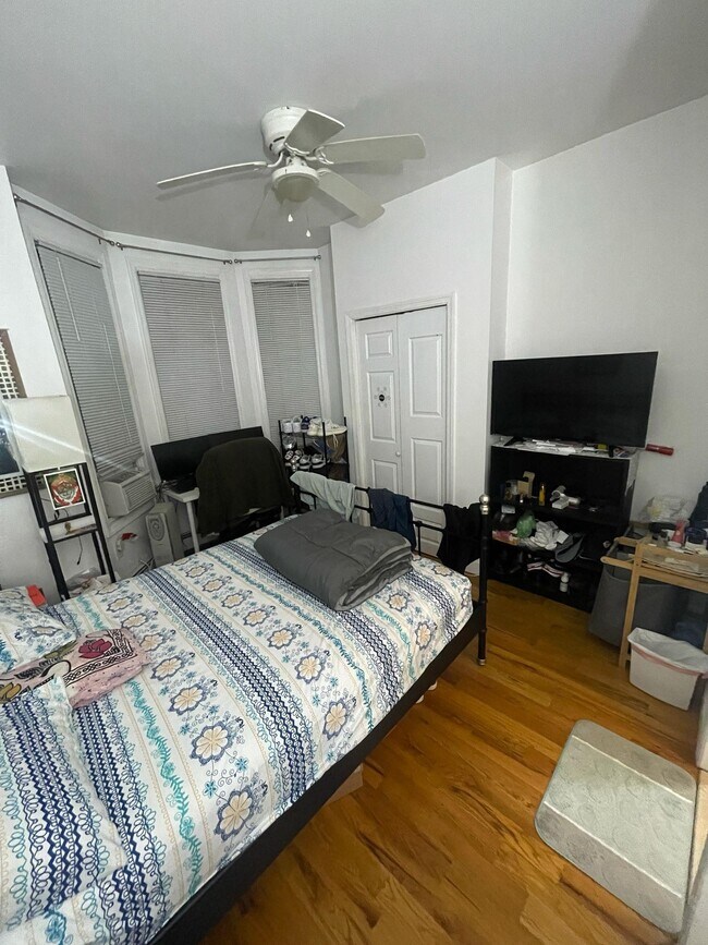 Foto del edificio - 121.5 Cottage St