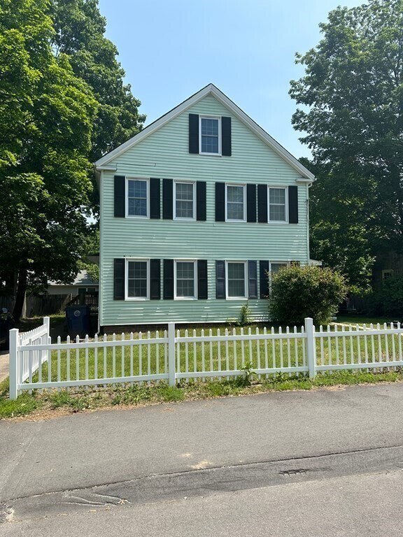Primary Photo - 32 Broad St