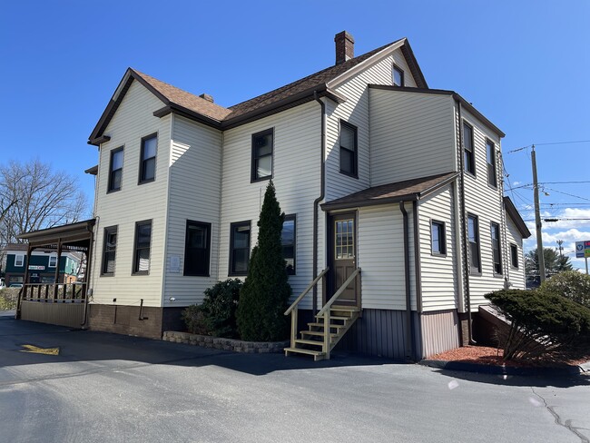 Building Photo - 48 Enfield St