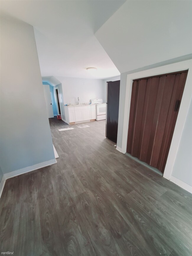 Building Photo - 1 br, 1 bath Condo - 160 Frederick St Apt 3