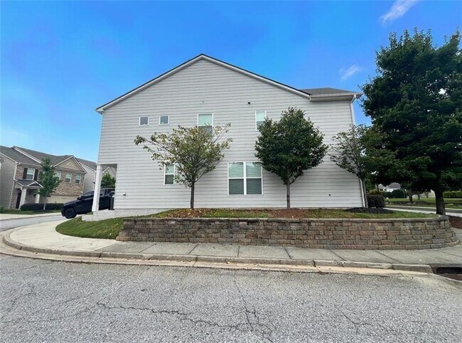 Foto del edificio - 602 Lofty Ln