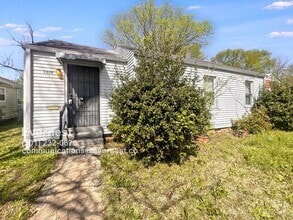 Building Photo - 1320 Adams St