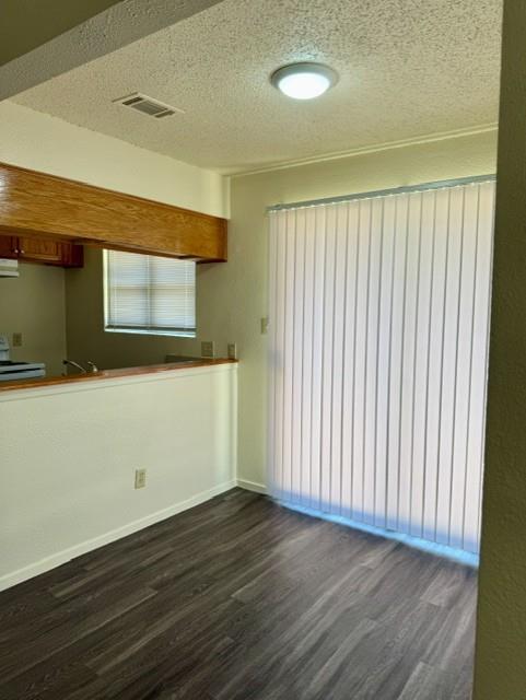 Foto del edificio - 3005 Parker Ln