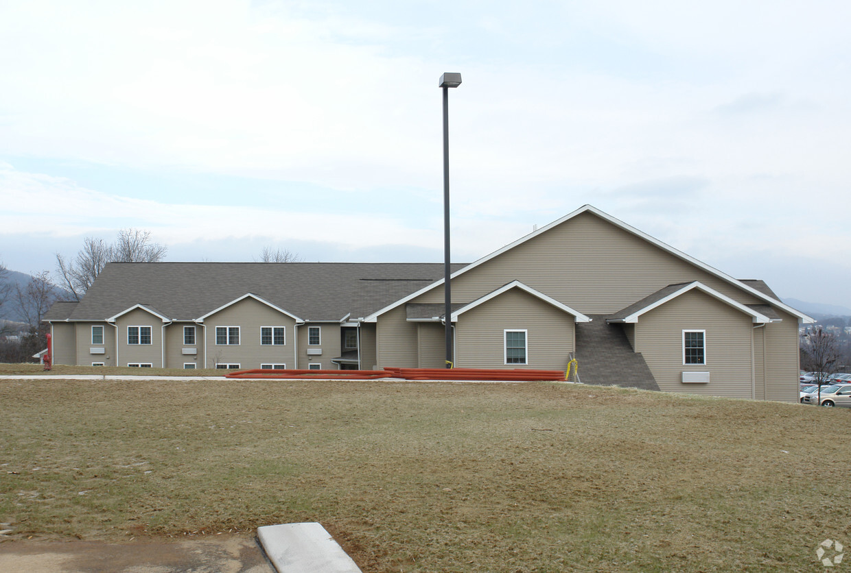 Building Photo - Wyndtree Court