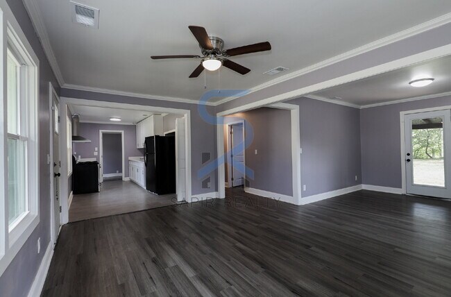 Foto del edificio - Move in before October 15th and choose you...