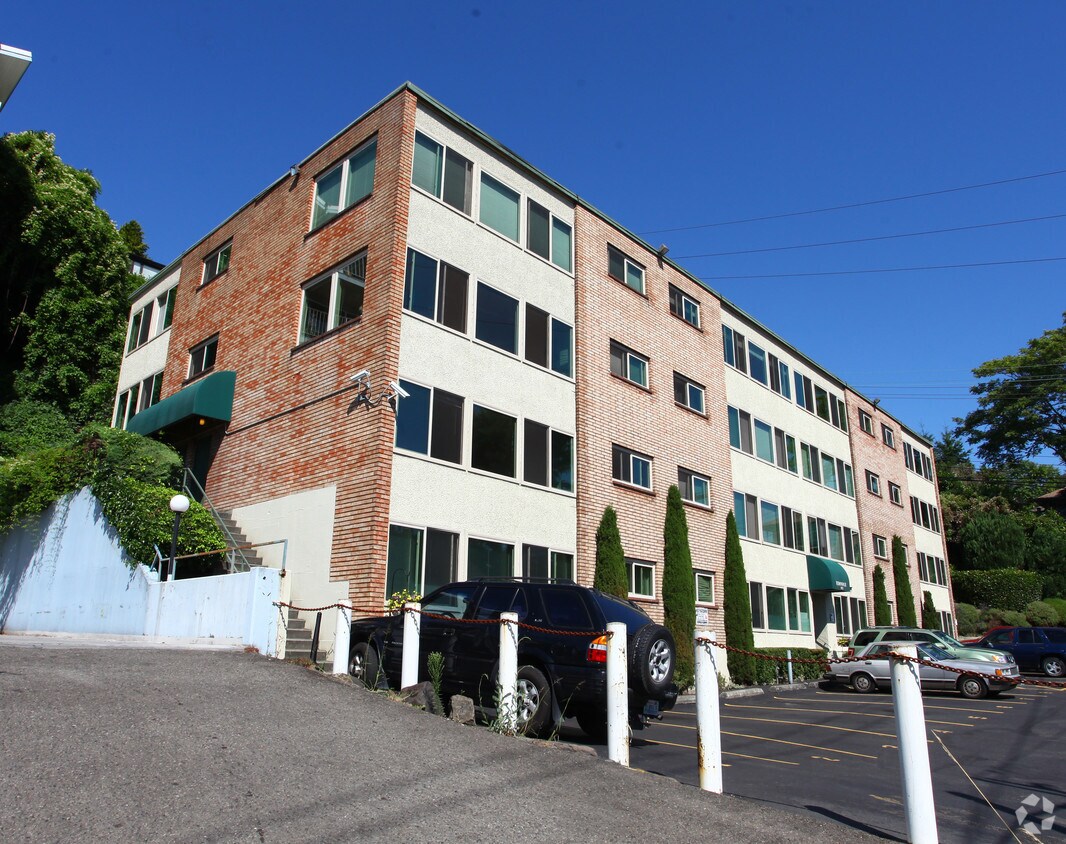 Building Photo - The Townvue Apartments