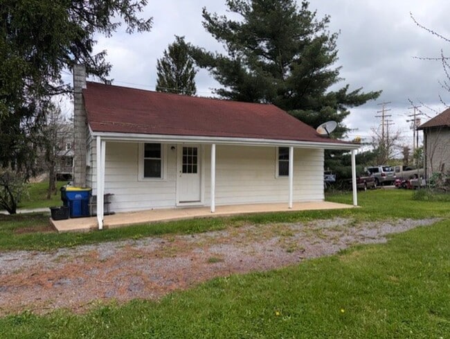 Building Photo - $1600 Ranch home for rent