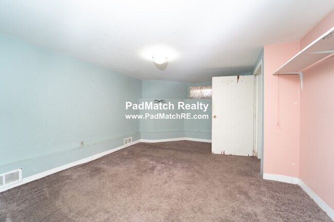 Foto del edificio - 1292 Commonwealth Ave