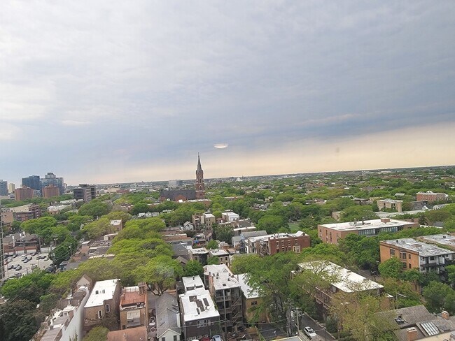 Foto del edificio - 1636 N Wells St