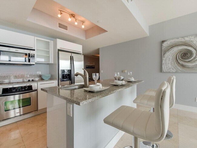 Building Photo - 888 Biscayne Blvd