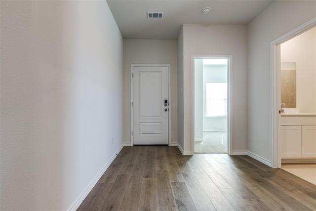 Foto del edificio - 5237 Sandrine Ave