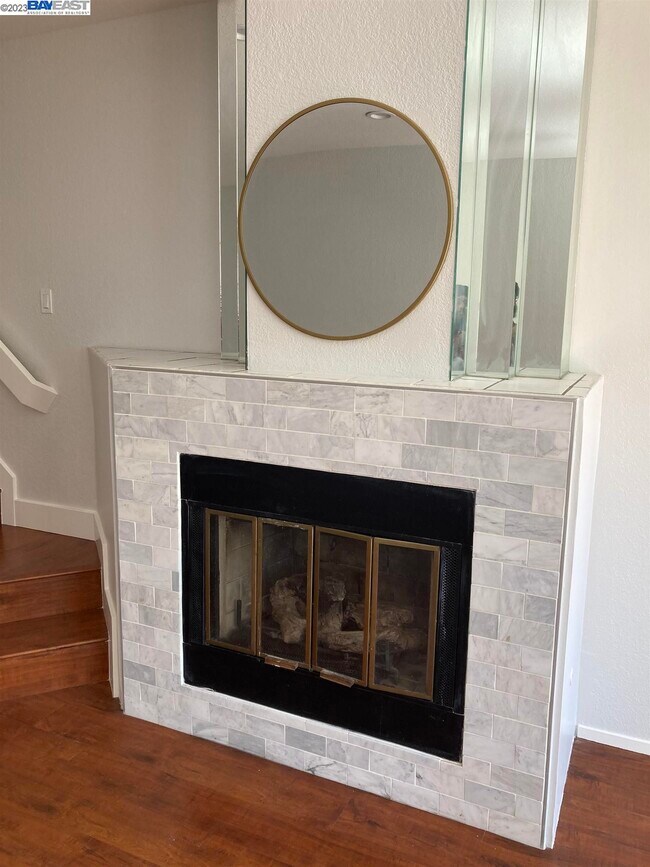 Foto del edificio - 987 Belmont Terrace