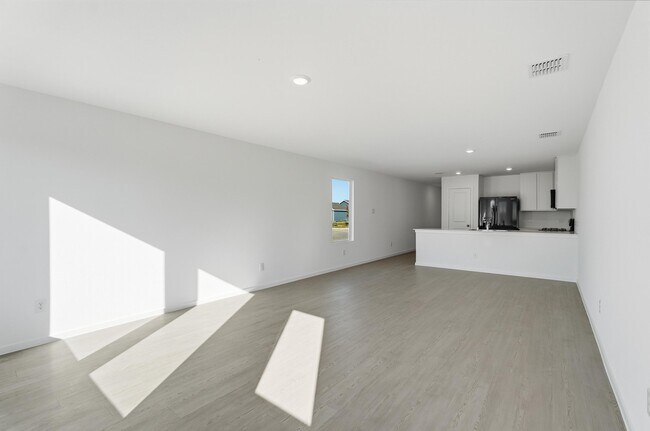 Building Photo - 3900 Pontchartrain Pkwy