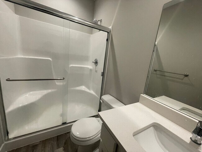 Foto del edificio - 16251/53 Ike Ct