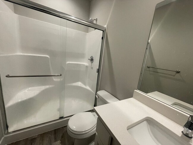 Building Photo - 16251/53 Ike Ct