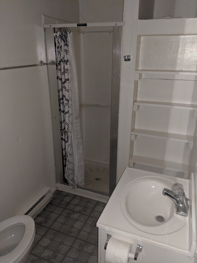Foto principal - 5623 Atlantic Ave