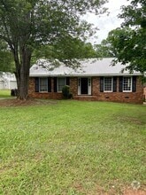 Building Photo - 117 Jockey Club Dr